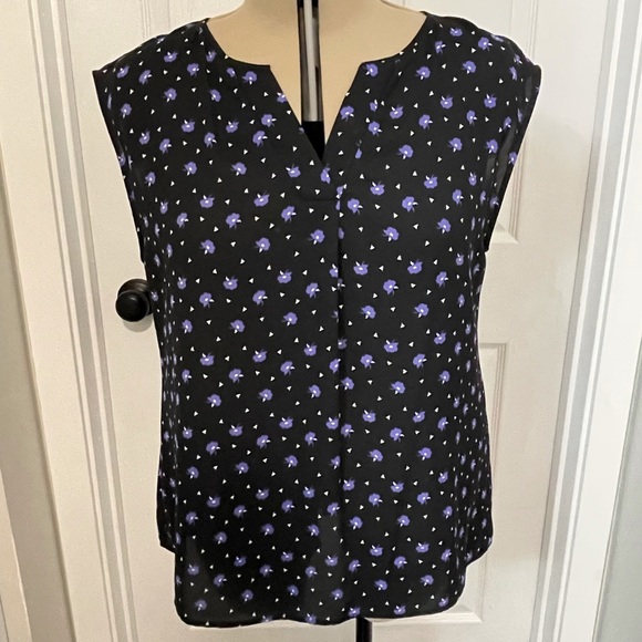 Ricki’s Floral Blouse - Picture 1 of 3